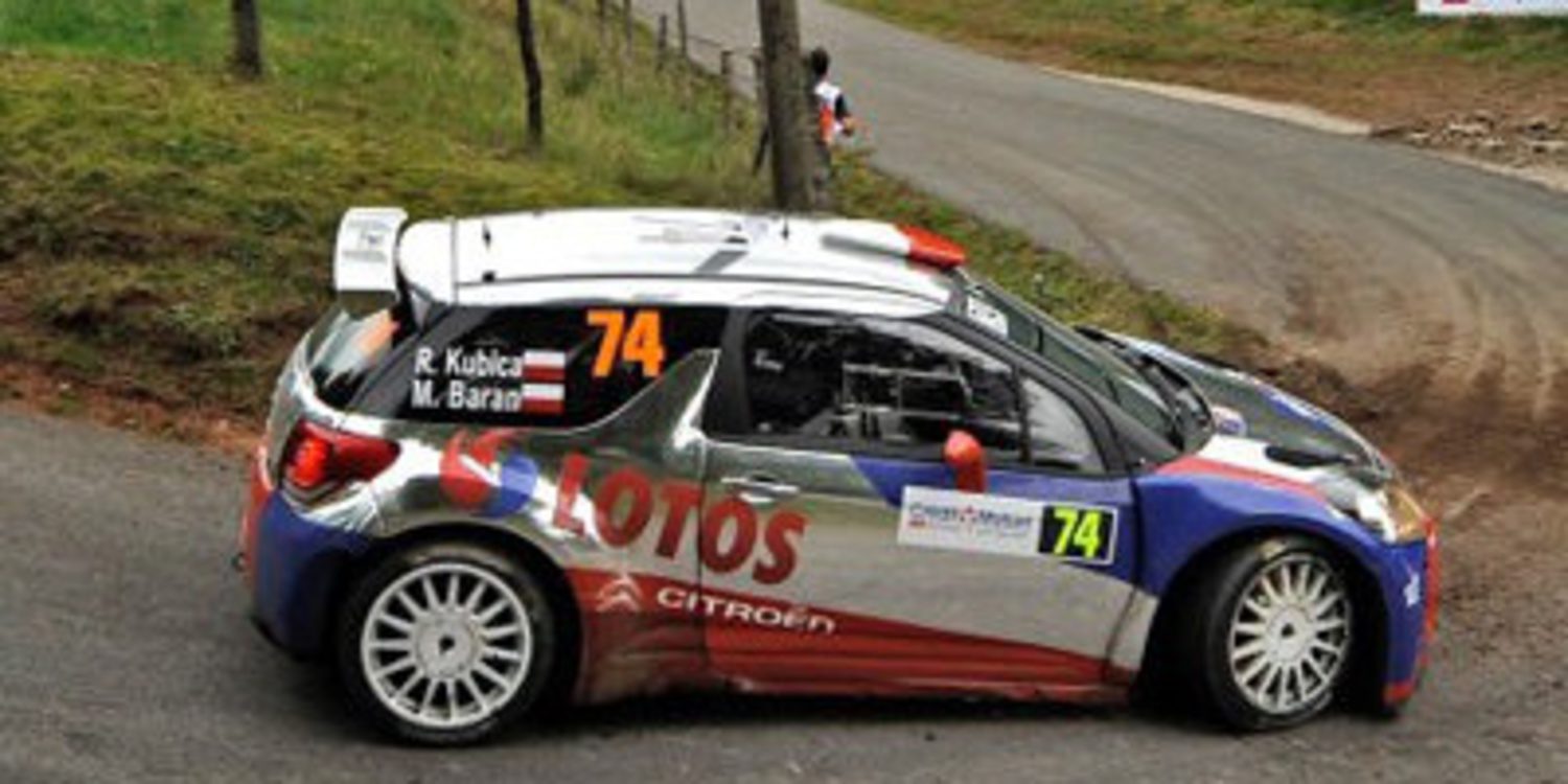 Robert Kubica más cerca del título de WRC2