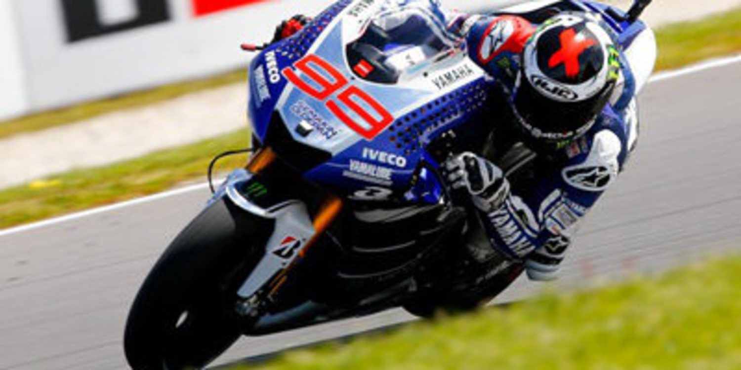 Jorge Lorenzo pole de MotoGP en Phillip Island entre plumas y alas