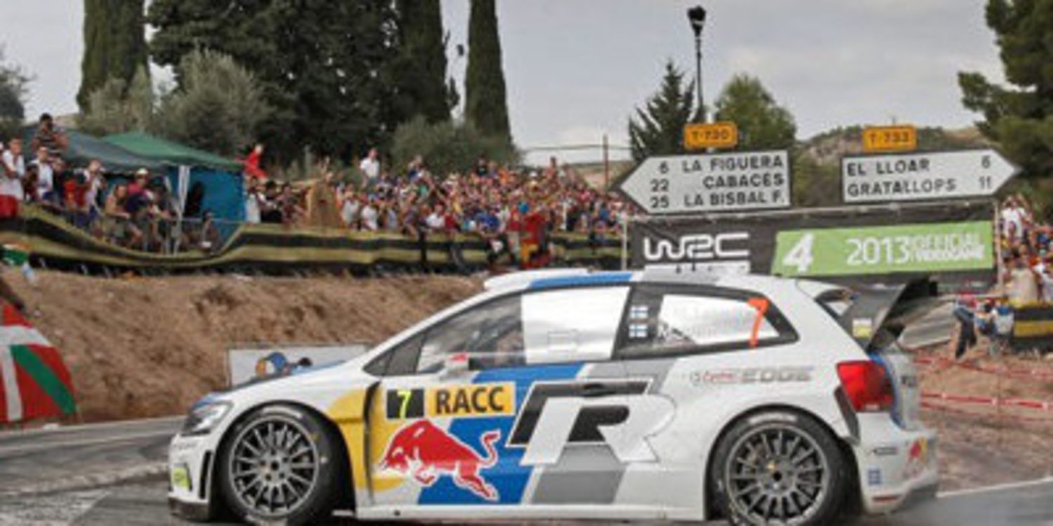 Jari-Matti Latvala y Dani Sordo pugnan por el Rally de Catalunya