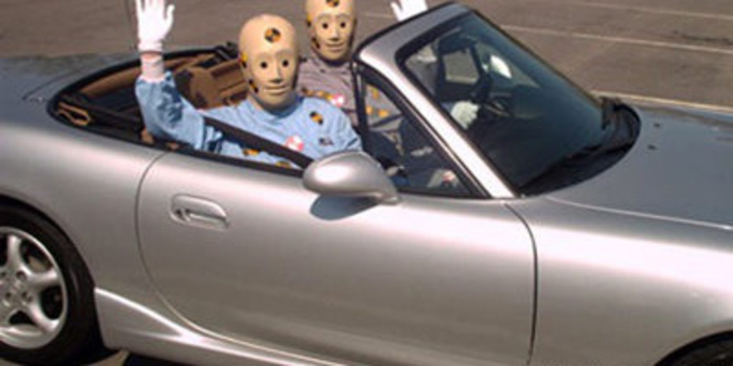 Cadáveres humanos por "Dummies" en peculiares crash test