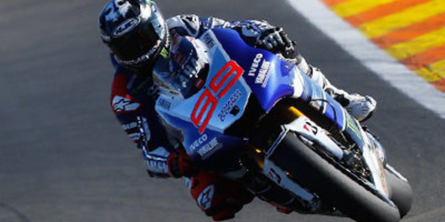 Jorge "ritmo" Lorenzo en el warm up MotoGP en Cheste