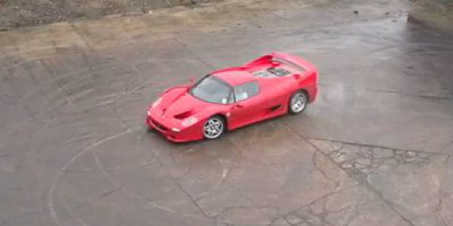 Ferrari F50 y el tratamiento slow motion de TaxTheRich