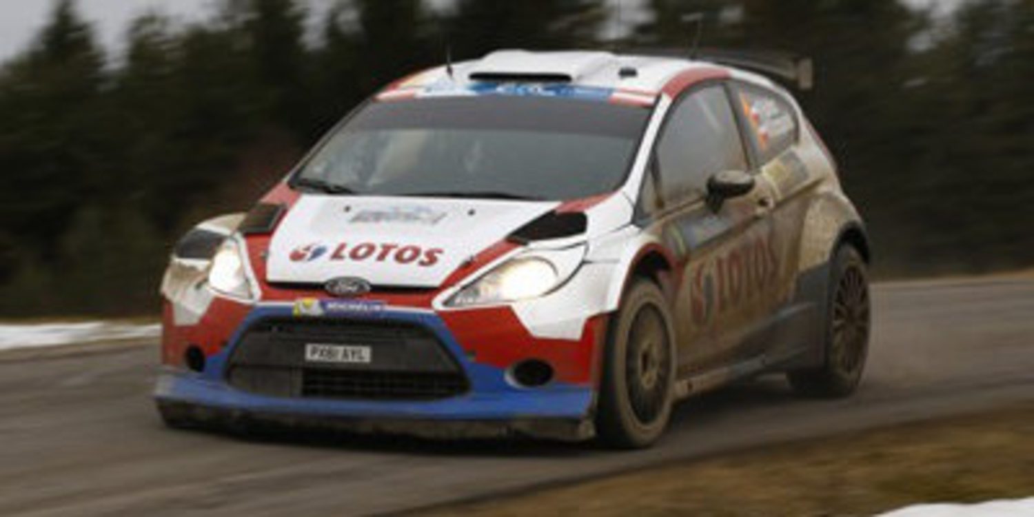 Robert Kubica lidera el Jänner Rally del ERC tras su primera etapa