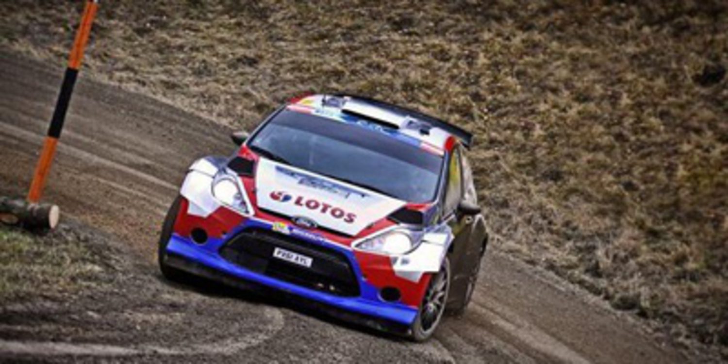 Robert Kubica gana el Jänner Rally del ERC de manera heroica