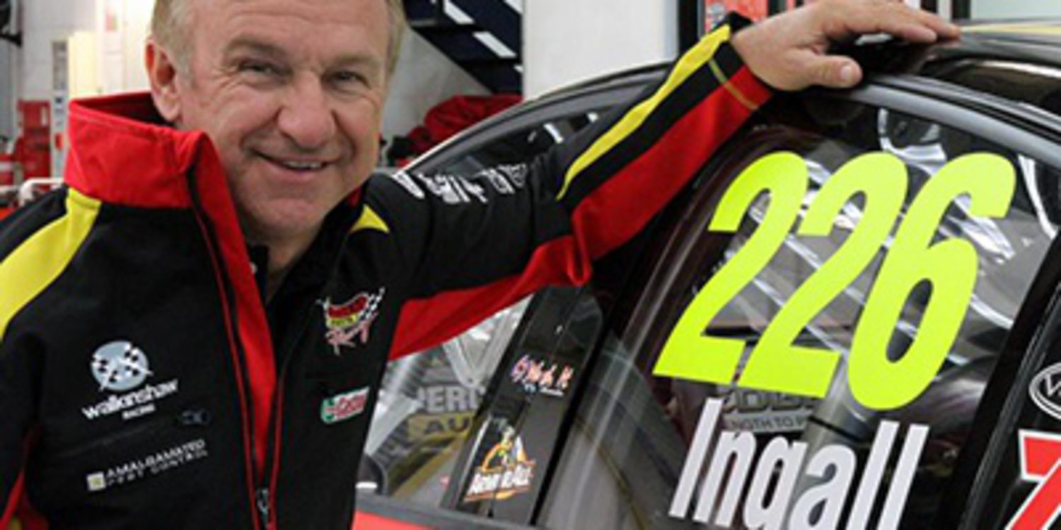 Russell Ingall continuará en los V8 Supercars