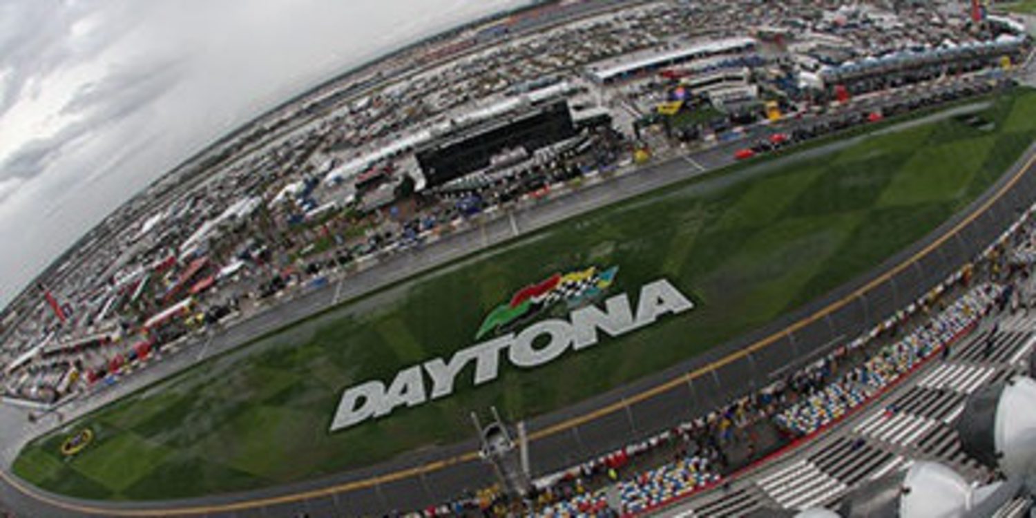 Dale Earnhardt Jr. brilla en las 500 de Daytona