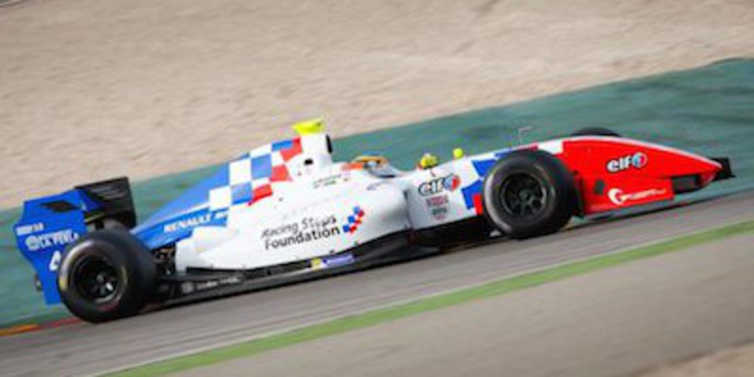 Oliver Rowland vuela en el segundo día de test en Jerez