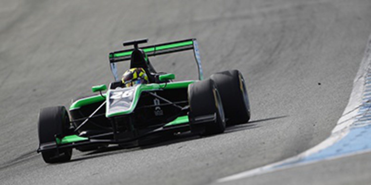 Nick Yelloly manda en el primer día en Jerez