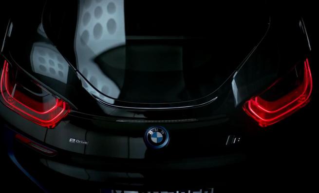 BMW i8, luces láser